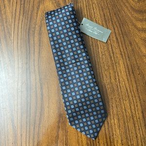 Daniel Cremieux signature collection 7 fold tie limited edition new with tags